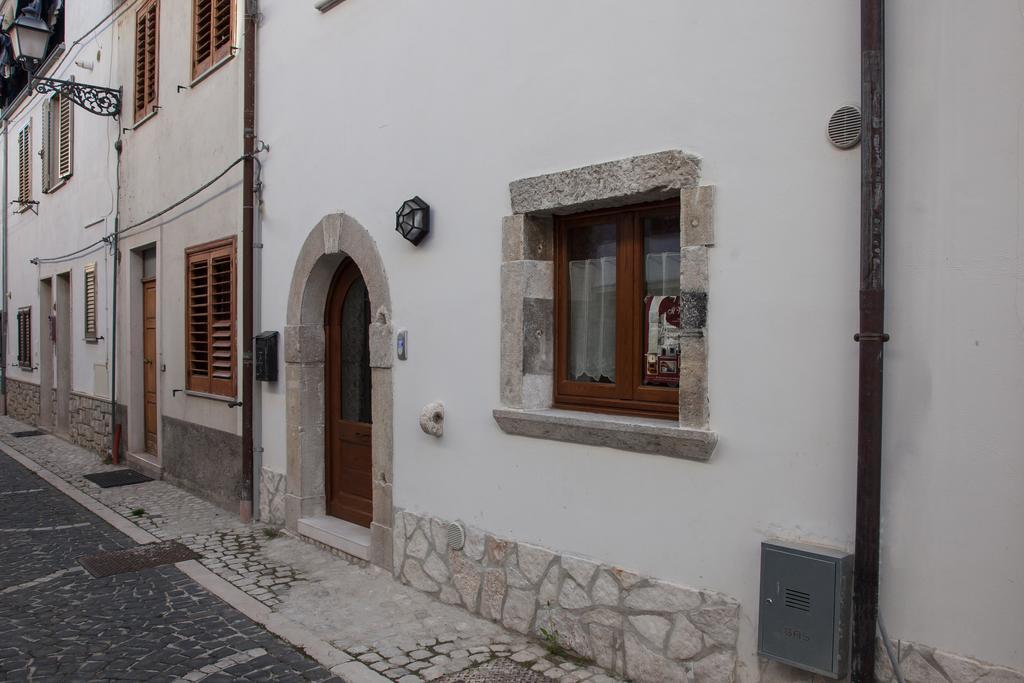 Il Vicoletto B&B Alfedena Luaran gambar